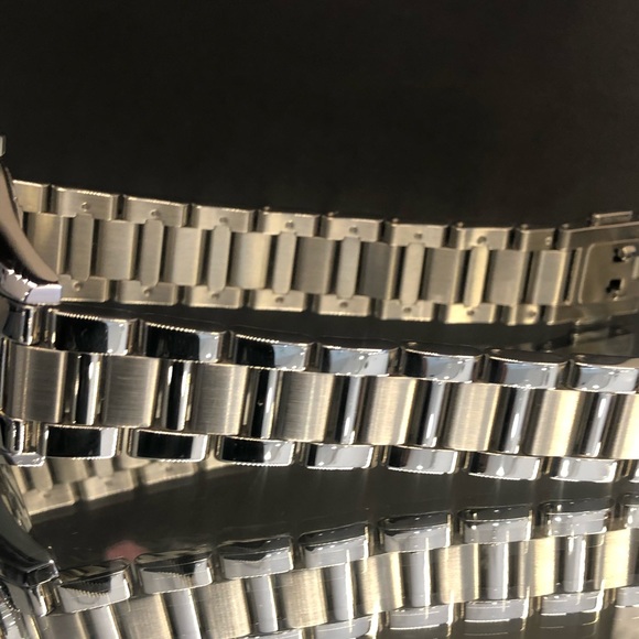 Tag HEUER Carrera Ladies Watch-NEW - Picture 2 of 7